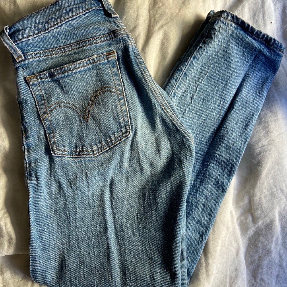 Highwaisted Levi’s jeans